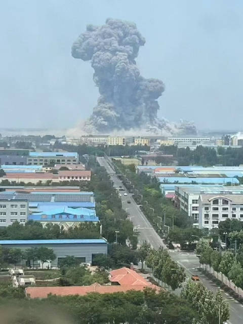 山东高密一家化工厂发生爆炸事故 山东高密一家化工厂发生爆炸事故